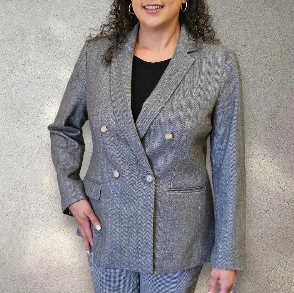 Ann Taylor Double Breasted Blazer. Grey Herringbone. Size 14 Petite